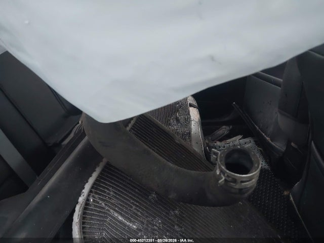 5YFBURHE4FP304884 Toyota COROLLA LE
