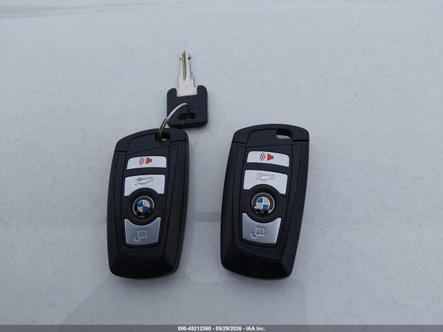 45212360 :رقم المزاد ، 5UXWX9C52D0A24695 vin ، 2013 Bmw X3 Xdrive28i مزاد بيع