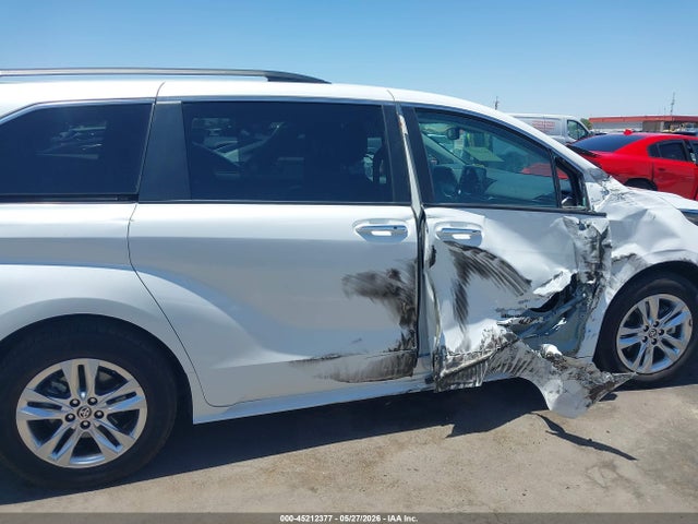 5TDJRKEC7PS158528 Toyota SIENNA XLE