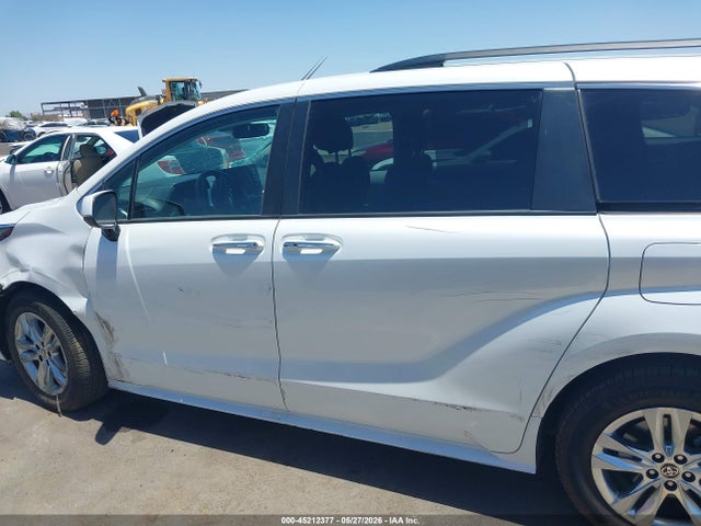 5TDJRKEC7PS158528 Toyota SIENNA XLE