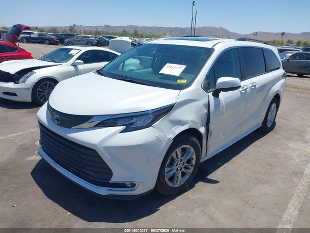 5TDJRKEC7PS158528 Toyota SIENNA XLE