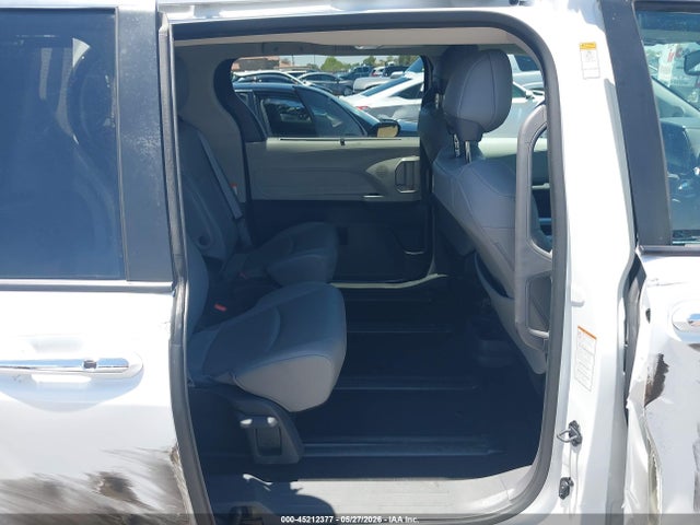5TDJRKEC7PS158528 Toyota SIENNA XLE