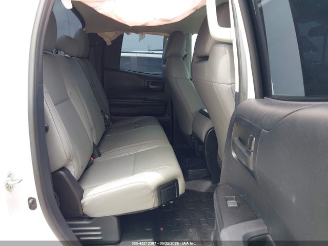 Aukcja sprzedaży 2017 Toyota Tundra Sr 4.6l V8, vin: 5TFRM5F16HX117013, numer aukcji: 45212387