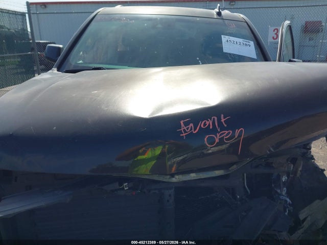 45212389 :رقم المزاد ، 1GNSCBKC7JR133748 vin ، 2018 Chevrolet Tahoe Lt مزاد بيع