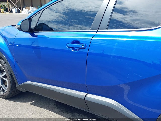 NMTKHMBX6MR129087 Toyota C-HR XLE