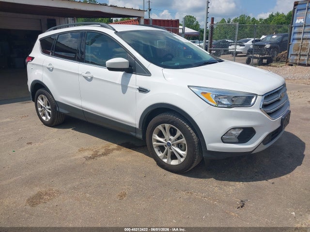 Ford ESCAPE SE 2018 1FMCU9GD1JUD08492 Image 1