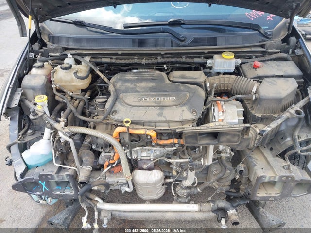 Chrysler Pacifica Hybrid Touring L 2018 2C4RC1L79JR236831 Image 10