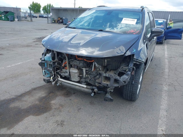 Chrysler Pacifica Hybrid Touring L 2018 2C4RC1L79JR236831 Image 6