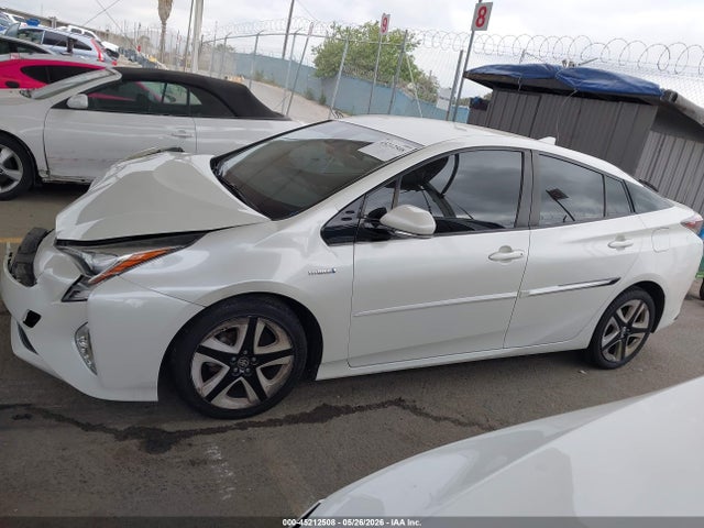 JTDKARFU1G3517417 Toyota Prius Three Touring