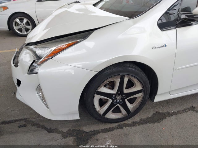 JTDKARFU1G3517417 Toyota Prius Three Touring