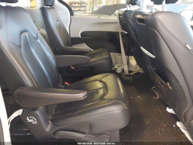 2018 Chrysler Pacifica Touring L Plus მანქანა იყიდება აუქციონზე, vin: 2C4RC1EG8JR130531, აუქციონის ნომერი: 45212520