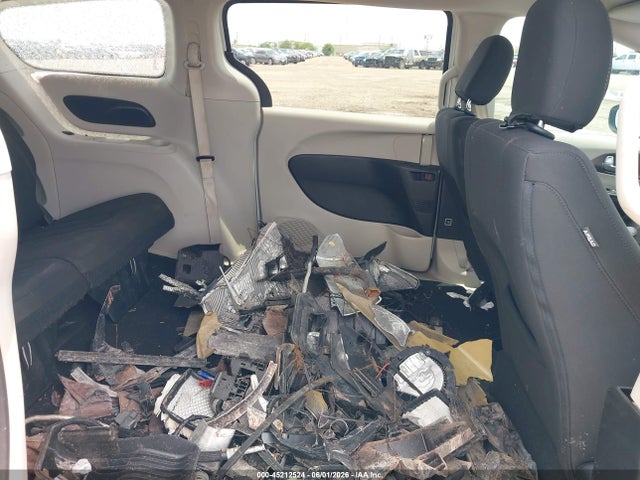 45212524 :رقم المزاد ، 2C4RC1DG5HR703591 vin ، 2017 Chrysler Pacifica Touring مزاد بيع