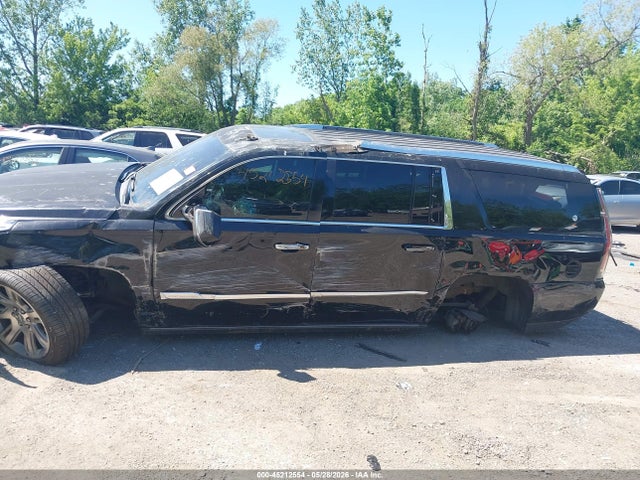 Продажа на аукционе авто 2015 Cadillac Escalade Esv Premium, vin: 1GYS4TKJ0FR690089, номер лота: 45212554