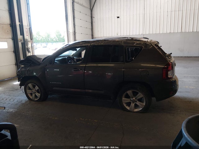 1C4NJDBBXFD424084 Jeep Compass Sport
