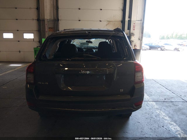 1C4NJDBBXFD424084 Jeep Compass Sport