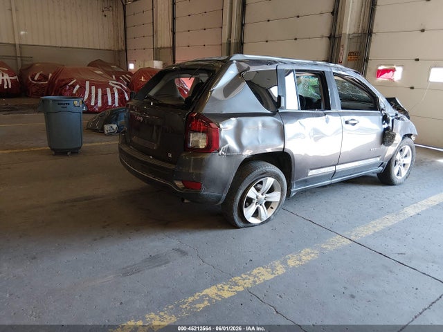 1C4NJDBBXFD424084 Jeep Compass Sport