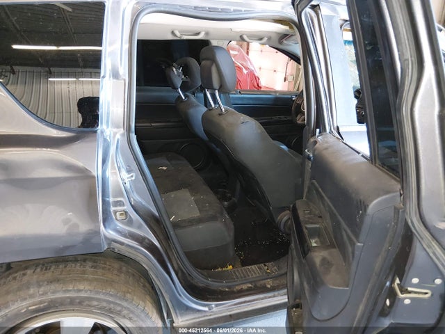 1C4NJDBBXFD424084 Jeep Compass Sport