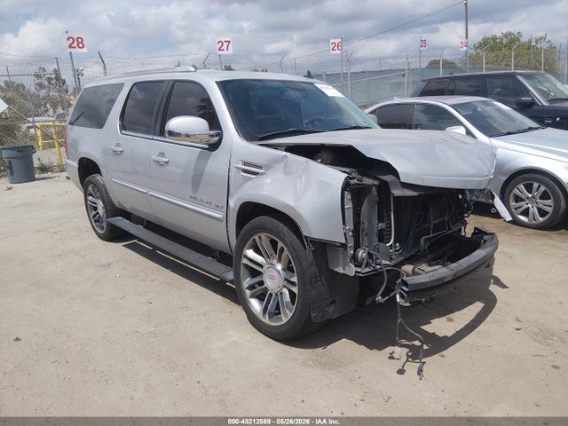 2013 Cadillac Escalade Esv Premium მანქანა იყიდება აუქციონზე, vin: 1GYS3JEF3DR316362, აუქციონის ნომერი: 45212569