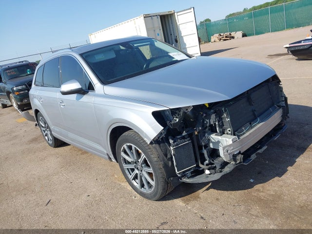 Продажа на аукционе авто 2017 Audi Q7 3.0t Premium, vin: WA1LAAF7XHD048012, номер лота: 45212595