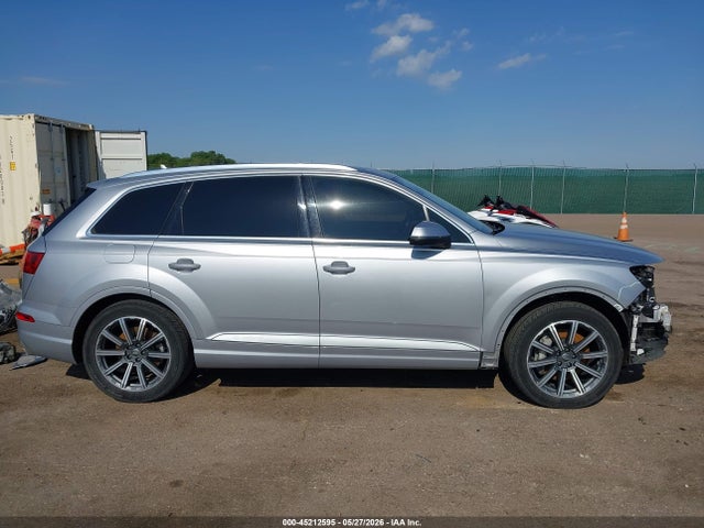 Продажа на аукционе авто 2017 Audi Q7 3.0t Premium, vin: WA1LAAF7XHD048012, номер лота: 45212595