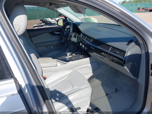 Продажа на аукционе авто 2017 Audi Q7 3.0t Premium, vin: WA1LAAF7XHD048012, номер лота: 45212595