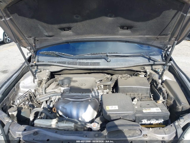 45212599 :رقم المزاد ، 4T1BF1FK8HU439811 vin ، 2017 Toyota Camry Se مزاد بيع