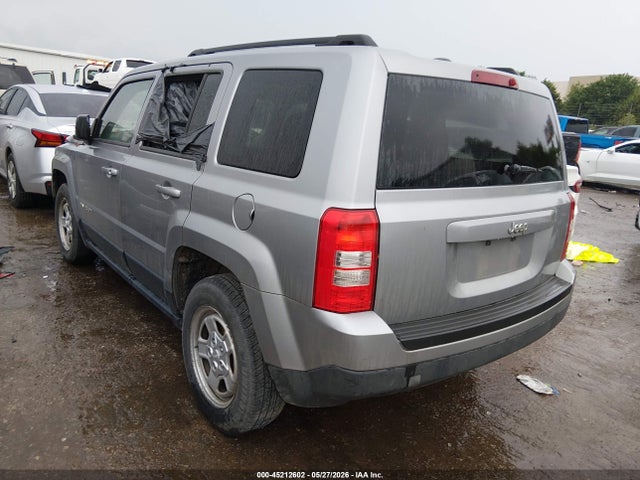45212602 :رقم المزاد ، 1C4NJPBB6FD275173 vin ، 2015 Jeep Patriot Sport مزاد بيع