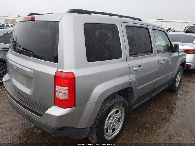 45212602 :رقم المزاد ، 1C4NJPBB6FD275173 vin ، 2015 Jeep Patriot Sport مزاد بيع