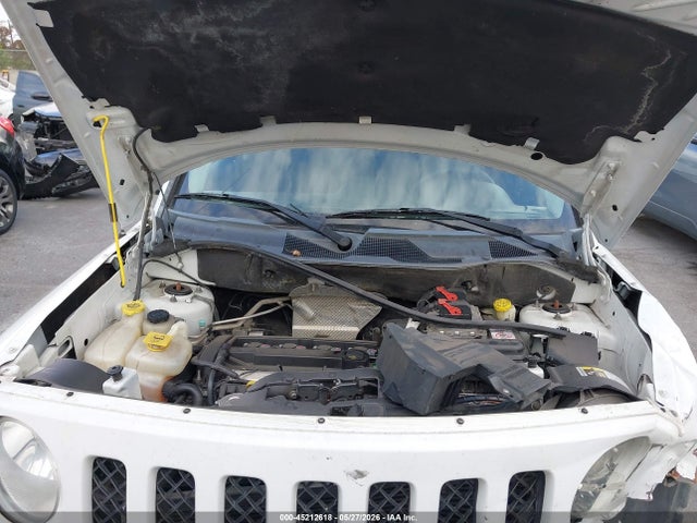 1C4NJPBAXFD438379 Jeep Patriot Sport