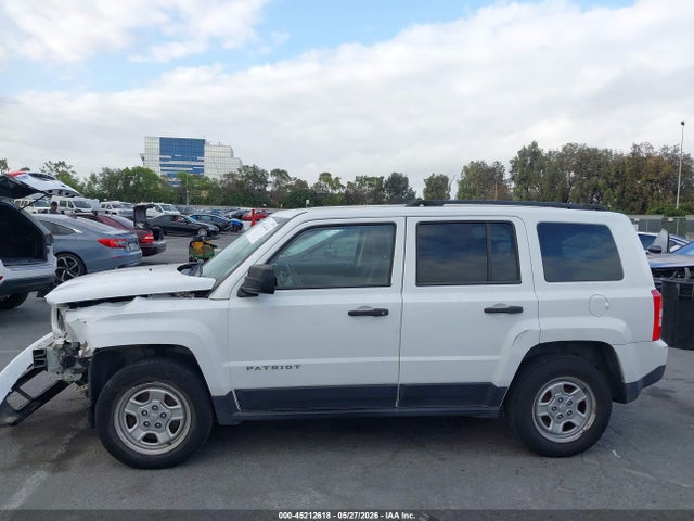 1C4NJPBAXFD438379 Jeep Patriot Sport