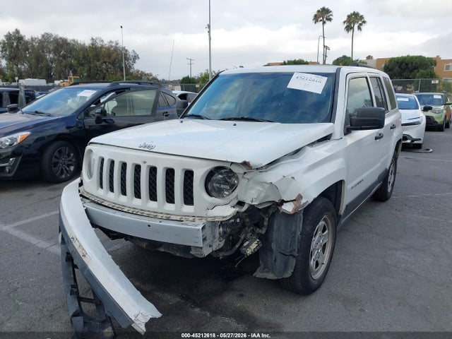 1C4NJPBAXFD438379 Jeep Patriot Sport
