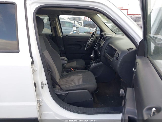 1C4NJPBAXFD438379 Jeep Patriot Sport
