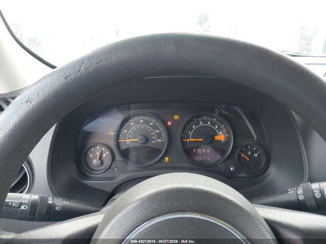 1C4NJPBAXFD438379 Jeep Patriot Sport