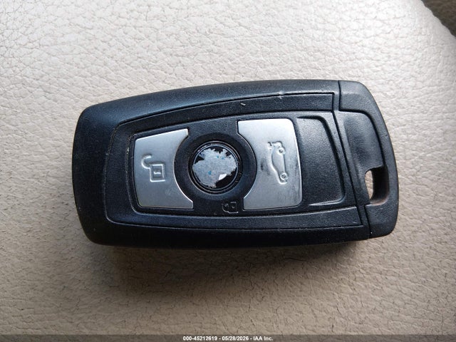 2012 Bmw 328i მანქანა იყიდება აუქციონზე, vin: WBA3C1C59CF433378, აუქციონის ნომერი: 45212619