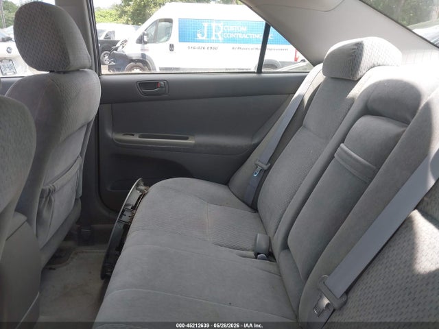 2004 Toyota Camry Le მანქანა იყიდება აუქციონზე, vin: 4T1BE32K44U865168, აუქციონის ნომერი: 45212639