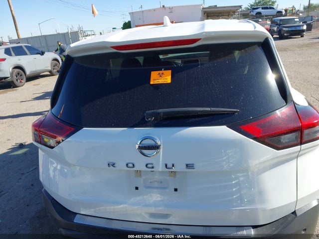 5N1AT3AA1MC746929 Nissan Rogue S Fwd