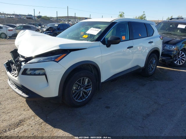 5N1AT3AA1MC746929 Nissan Rogue S Fwd