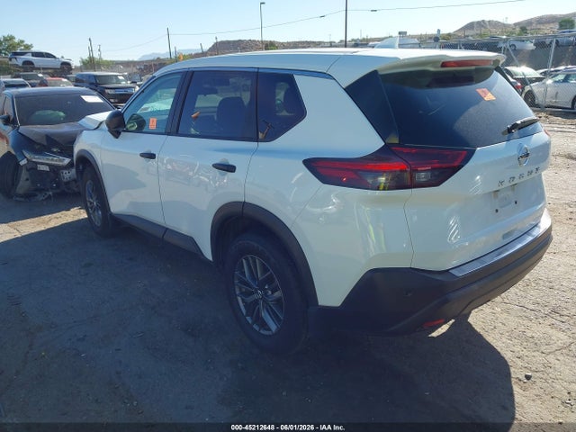 5N1AT3AA1MC746929 Nissan Rogue S Fwd