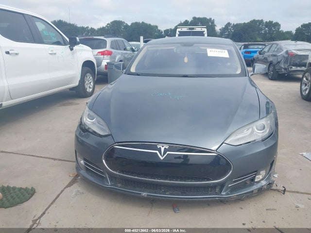 45212662 :رقم المزاد ، 5YJSA1H12EFP42417 vin ، 2014 Tesla Model S P85 مزاد بيع