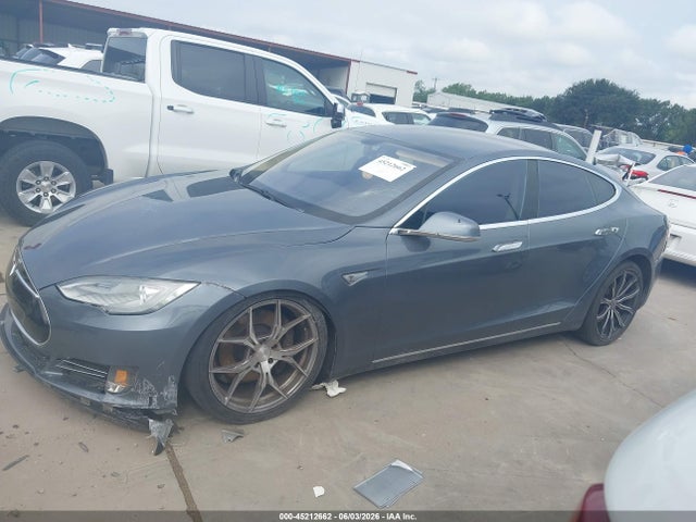 45212662 :رقم المزاد ، 5YJSA1H12EFP42417 vin ، 2014 Tesla Model S P85 مزاد بيع