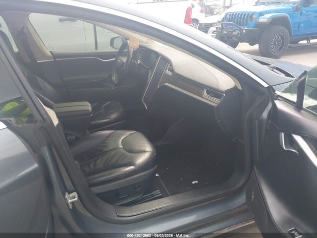 45212662 :رقم المزاد ، 5YJSA1H12EFP42417 vin ، 2014 Tesla Model S P85 مزاد بيع