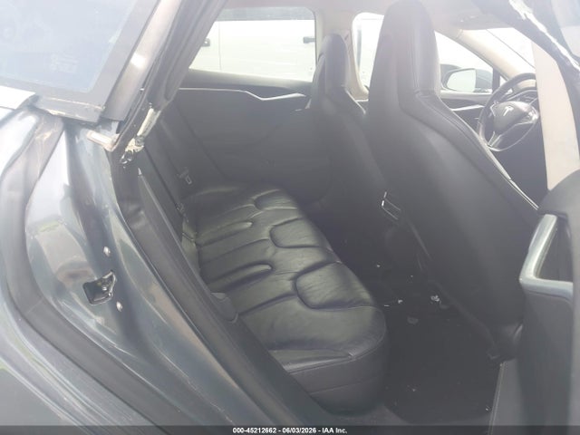 45212662 :رقم المزاد ، 5YJSA1H12EFP42417 vin ، 2014 Tesla Model S P85 مزاد بيع