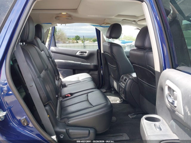 Nissan Pathfinder Platinum 2017 5N1DR2MM5HC910345 Image 8