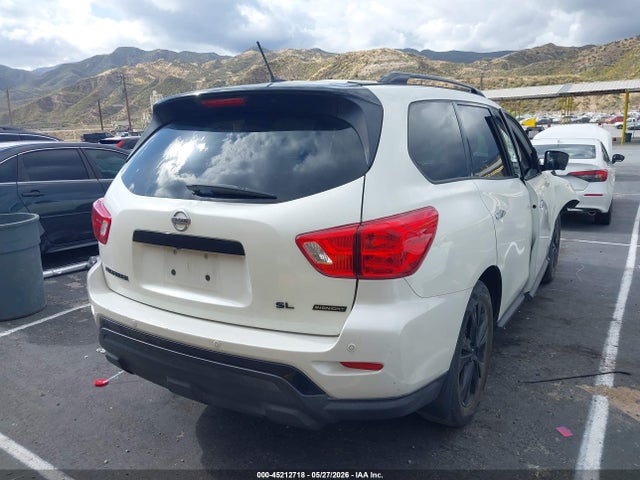 5N1DR2MN1JC673853 Nissan Pathfinder Sl