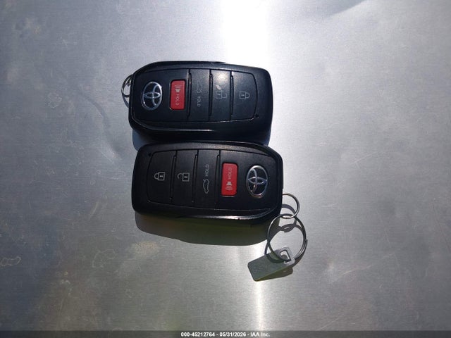 2LMTJ8LR9GBL68172 Lincoln Mkx Reserve