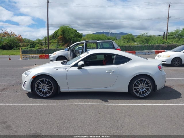 45212804 :رقم المزاد ، JF1ZNAA17D2732938 vin ، 2013 Scion Fr-s 10 Series مزاد بيع
