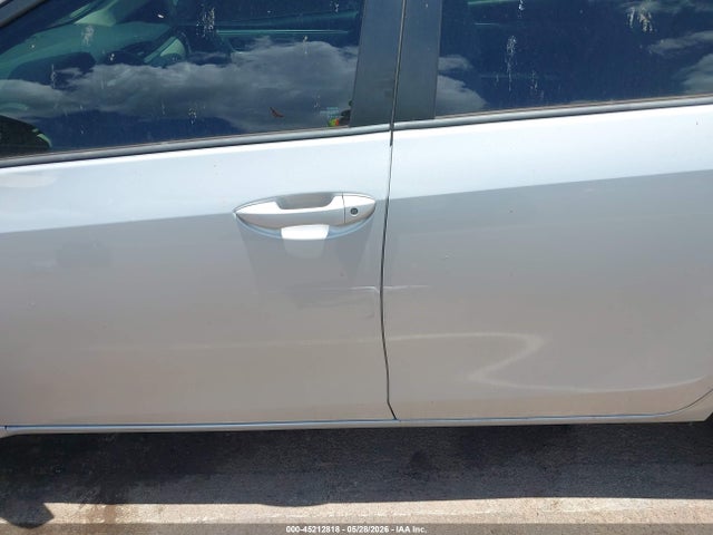 Aukcja sprzedaży 2016 Toyota Corolla Le, vin: 5YFBURHE1GP438088, numer aukcji: 45212818
