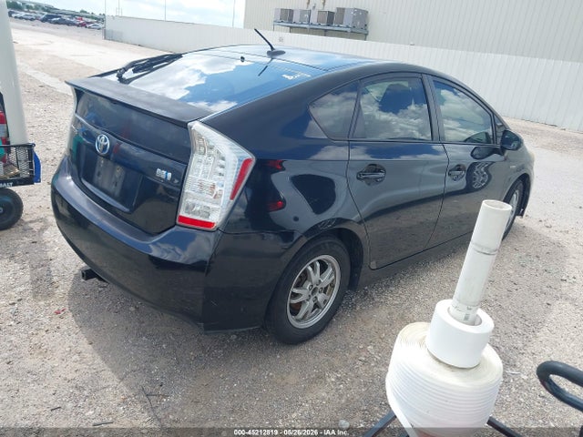45212819 :رقم المزاد ، JTDKN3DU6B0317258 vin ، 2011 Toyota Prius Three مزاد بيع