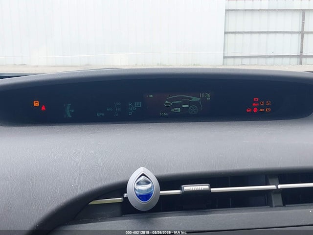 45212819 :رقم المزاد ، JTDKN3DU6B0317258 vin ، 2011 Toyota Prius Three مزاد بيع