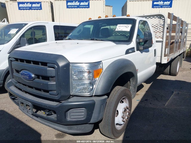 Ford F-450 Chassis Xl 2015 1FDUF4GY4FED29388 Image 2